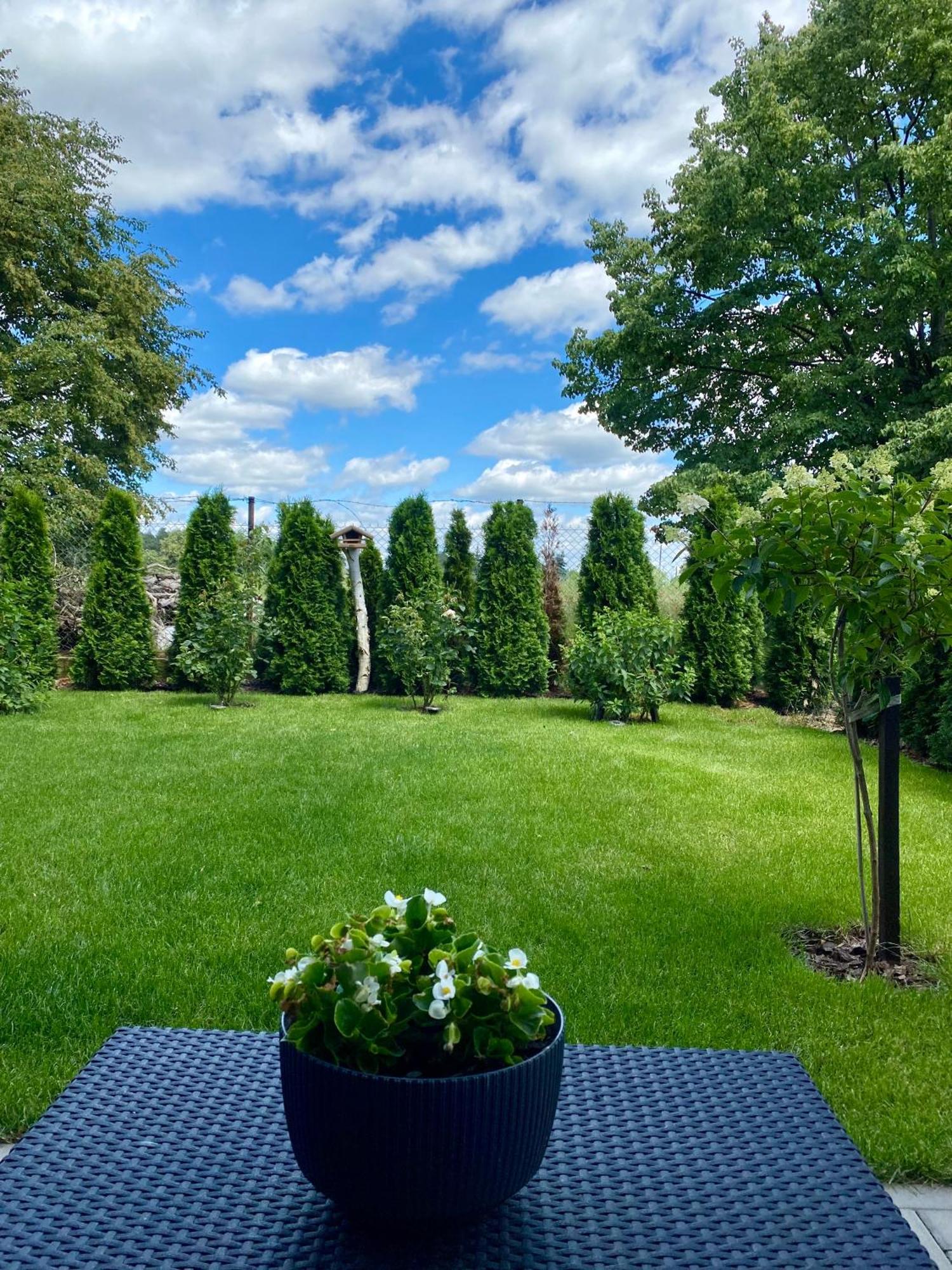 Apartament Ogrodowy Zakatek Uniejow Luaran gambar